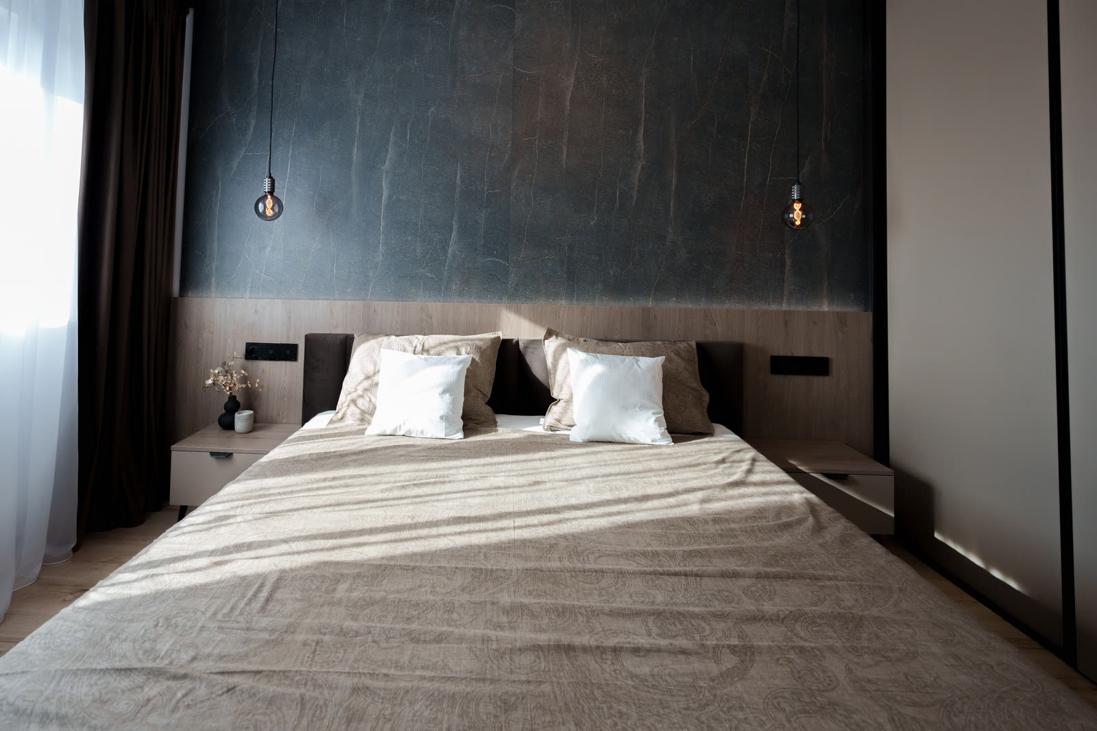 Maurer Avantgarden — three-room apartment, furnished