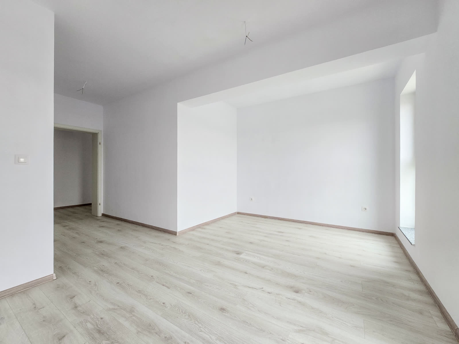 Maurer Avantgarden — duplex, handed over unfurnished
