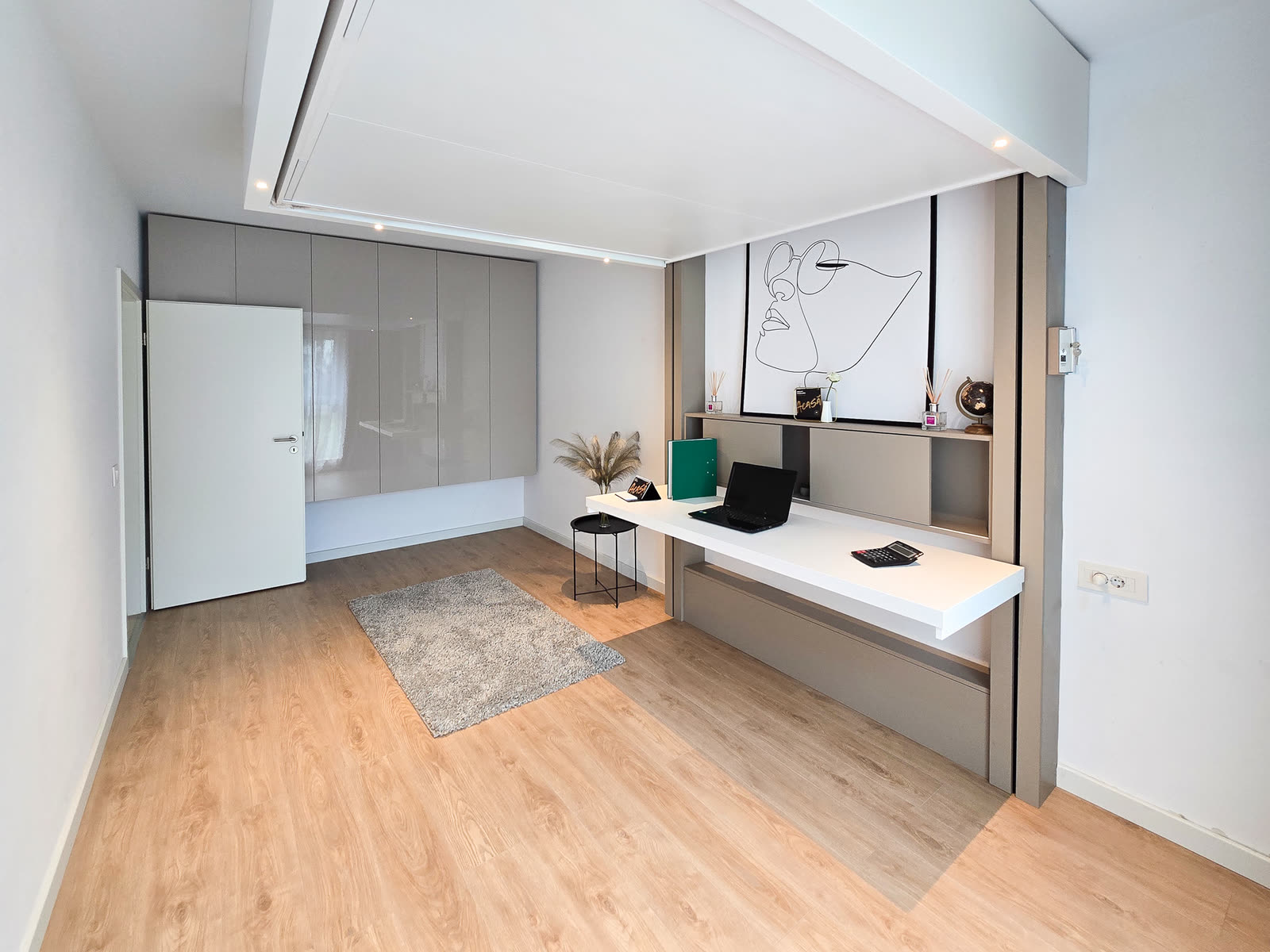 Maurer Residence — two-room apartment, furnished