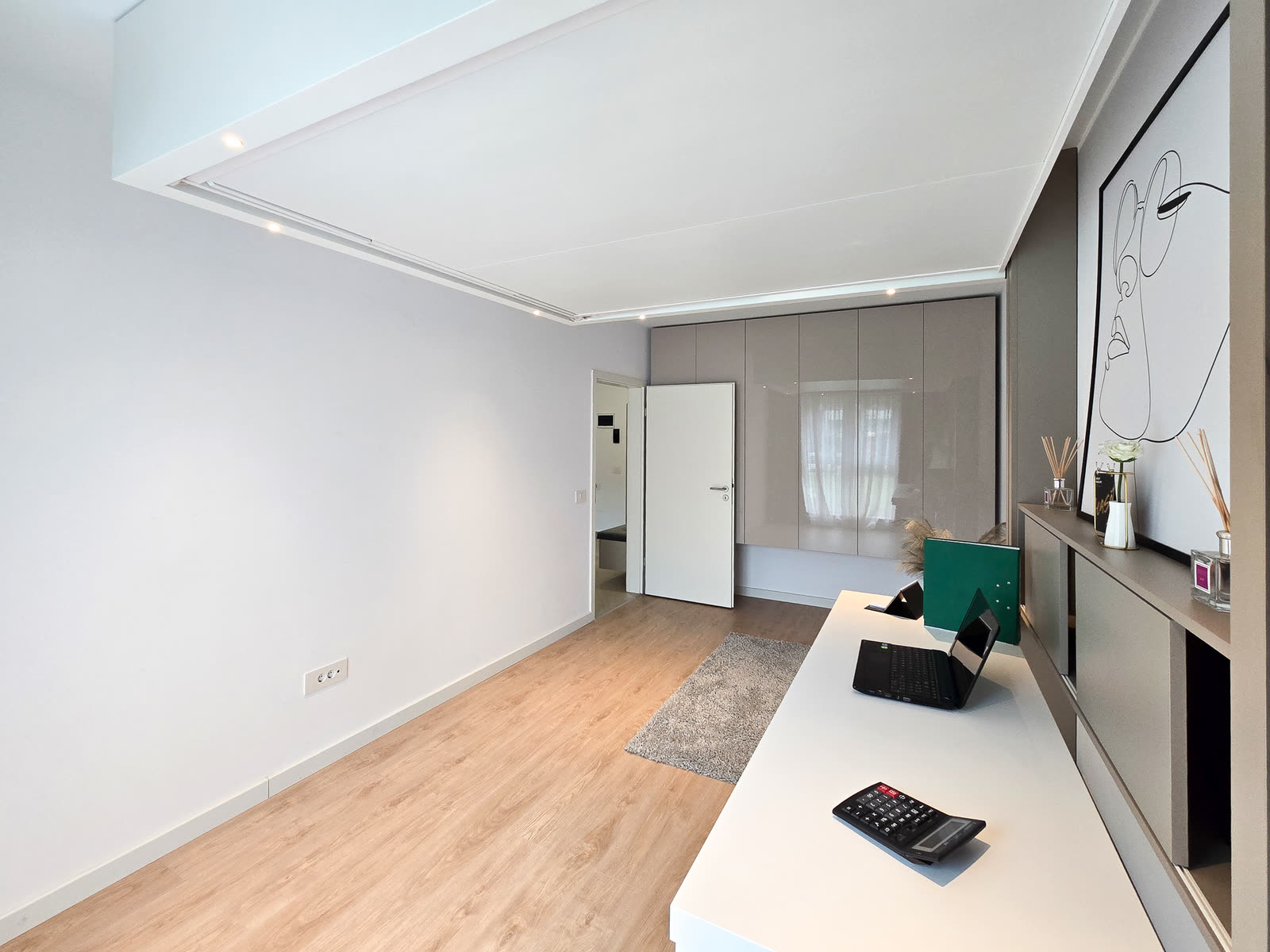 Maurer Residence — two-room apartment, furnished