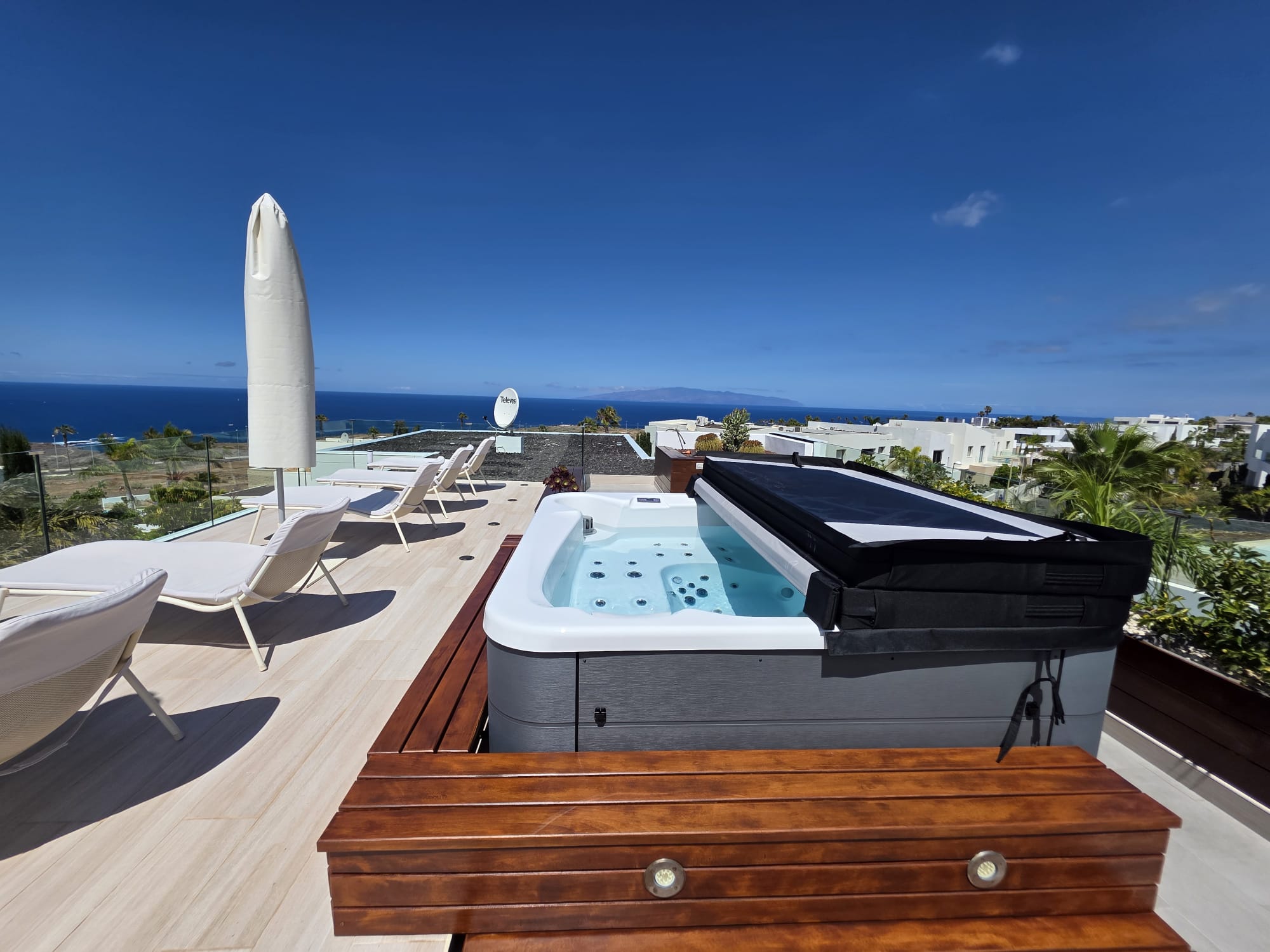 Deck de spa pe acoperiș